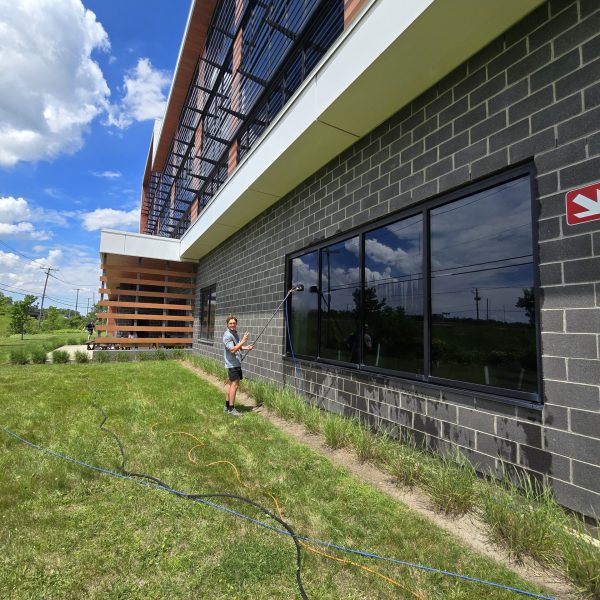 Lavage de vitres bâtiment commercial drummondville.