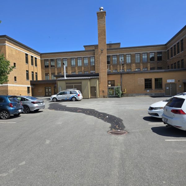 Lavage de vitres centre de services scolaire